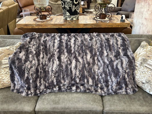 KC Small Speckled Gray Fur Throw