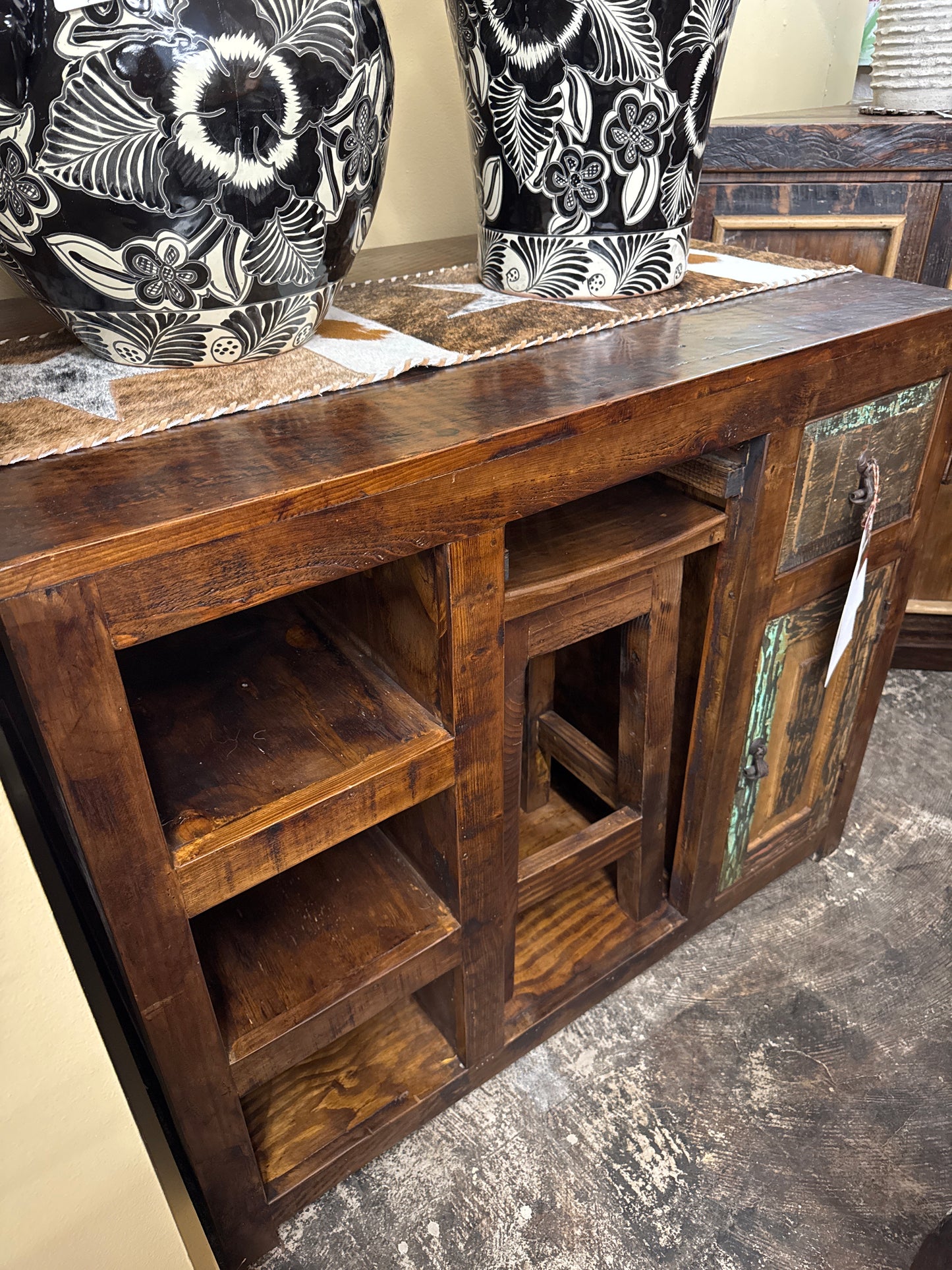 F4 kitchen island