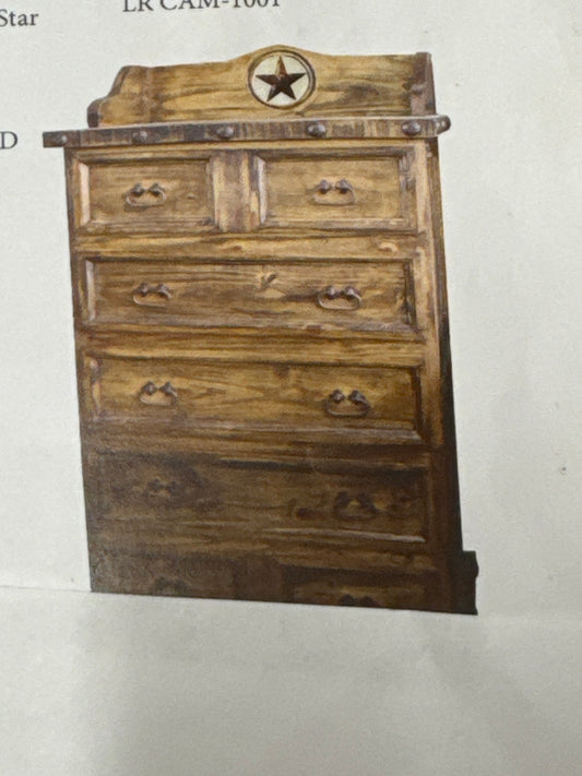LR COM 14 Laredo Chest with Star