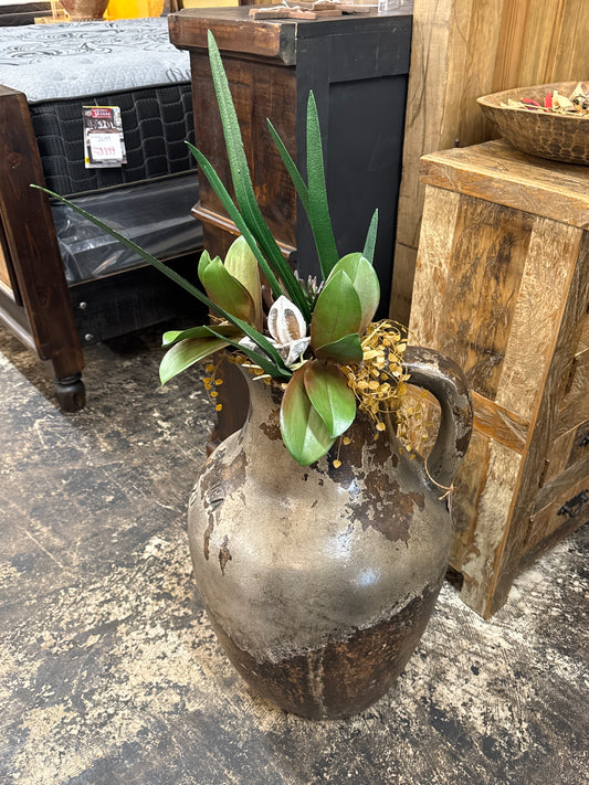 F6 Talborina Vase w Handle