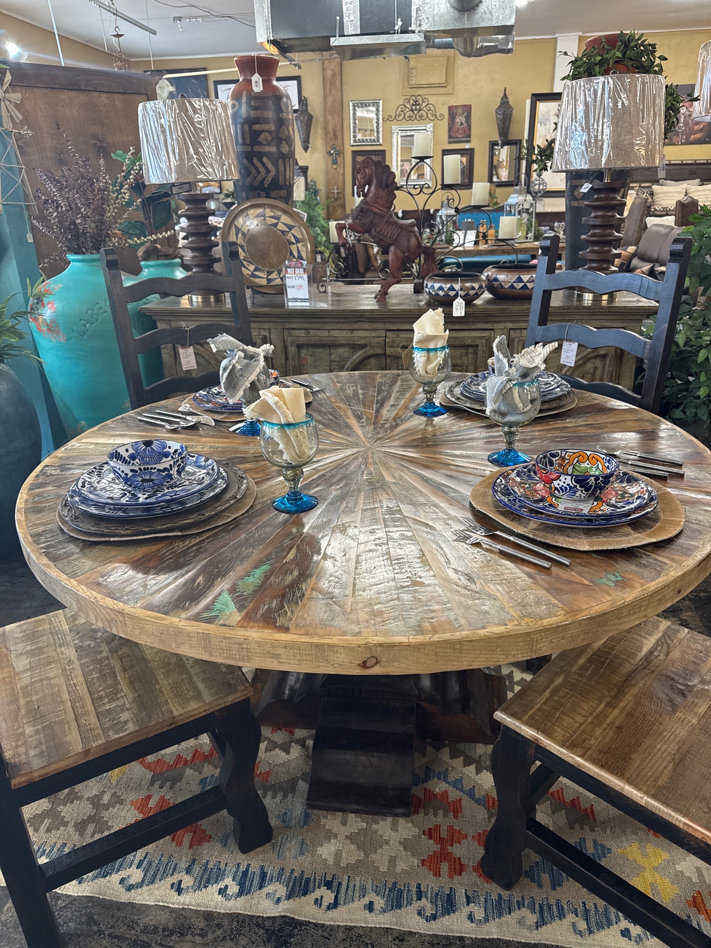 F4 Rd 60 inch Table Sunburst