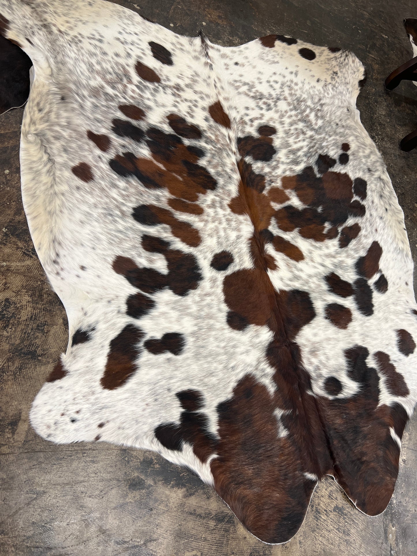 CO COWHIDES MED