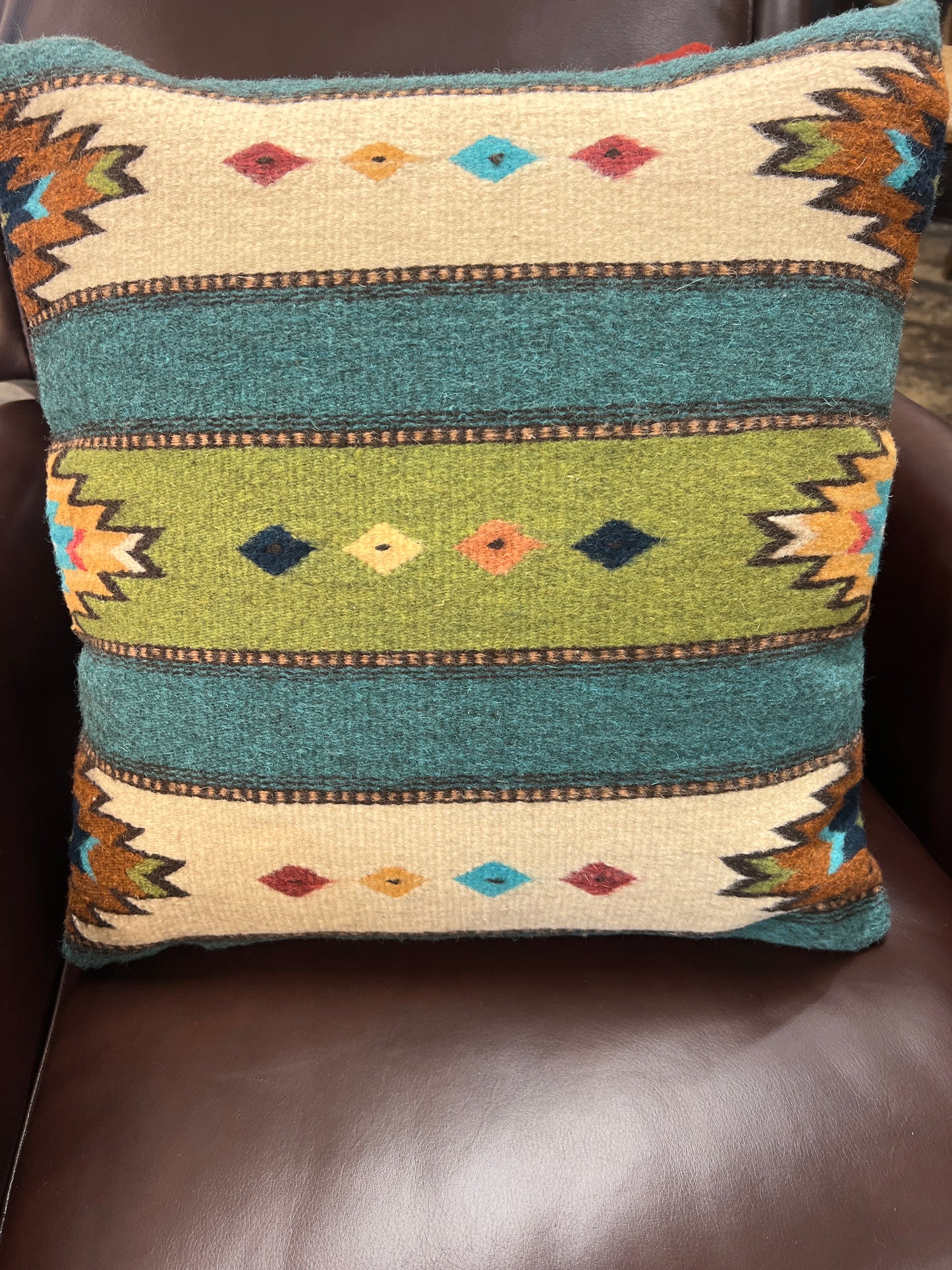 ES Medium Pillow 18"*18"