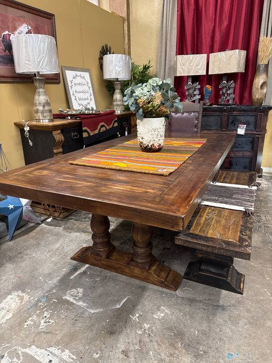 F4 Dinning Table 7 ft2 *47