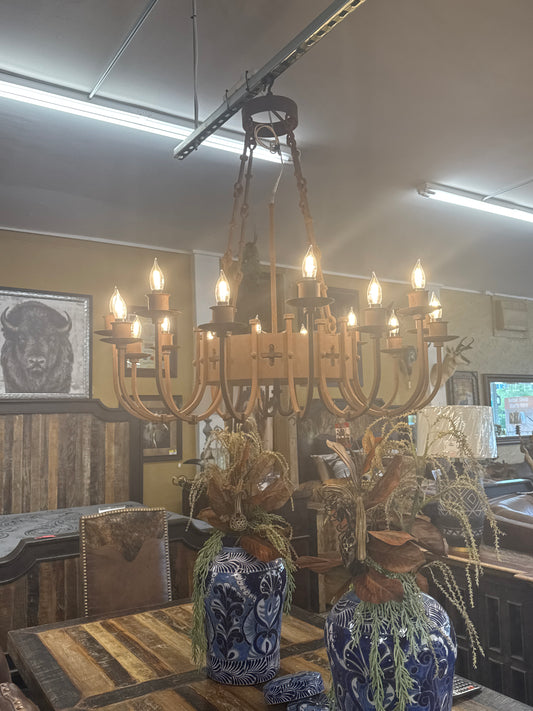 F4 MA Cross Chandelier 16 lights.