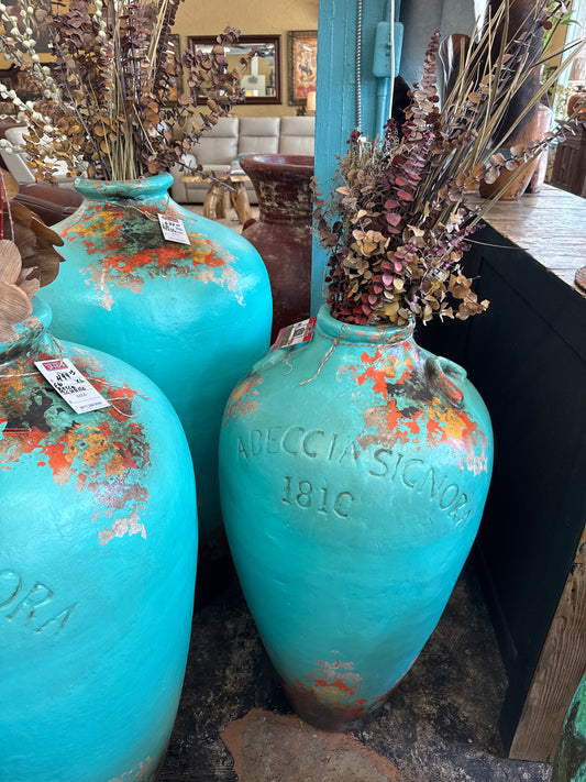 F6 MC UR719 Pot Becca w Neck LG