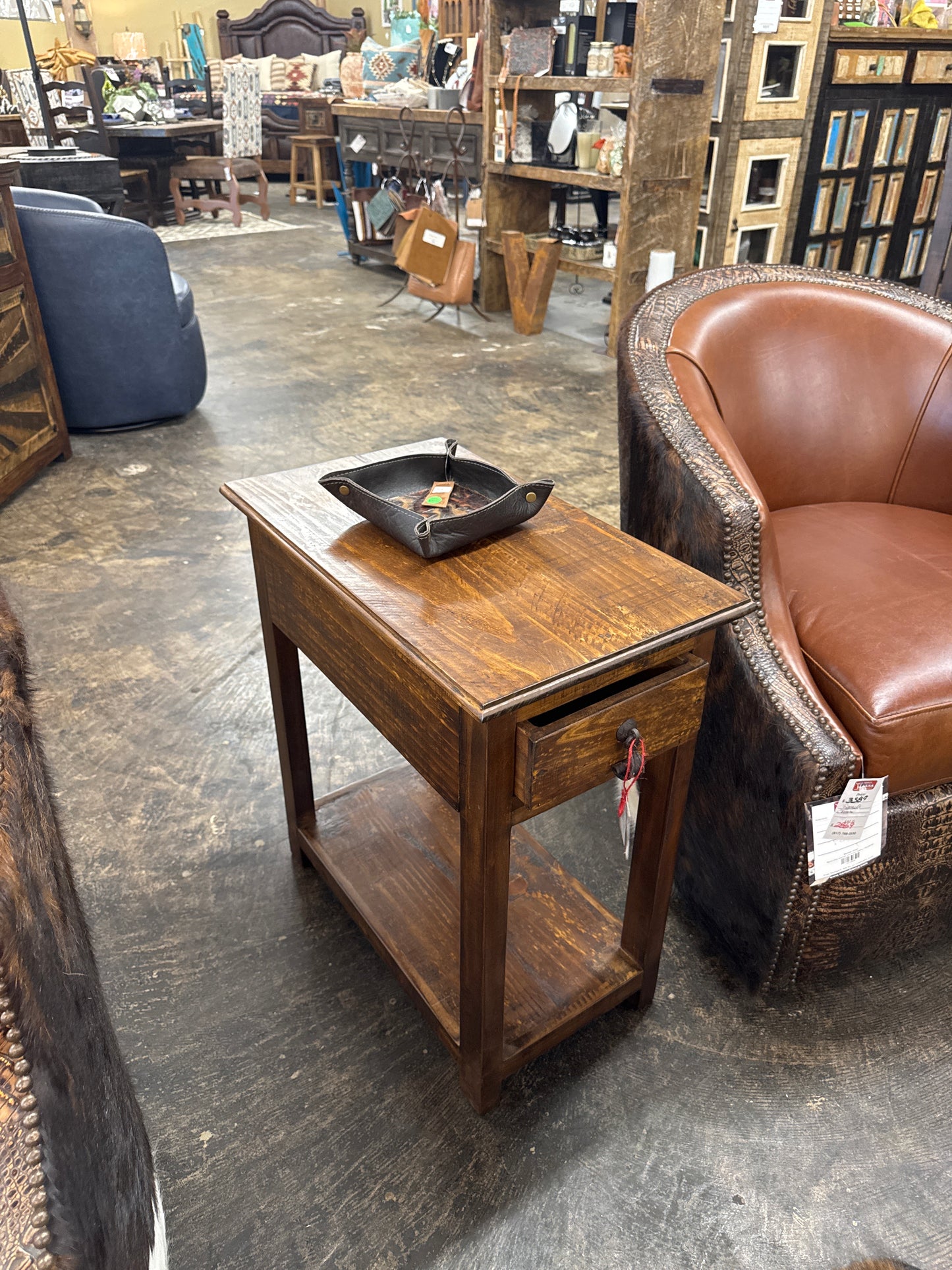 F5 Sm End Table