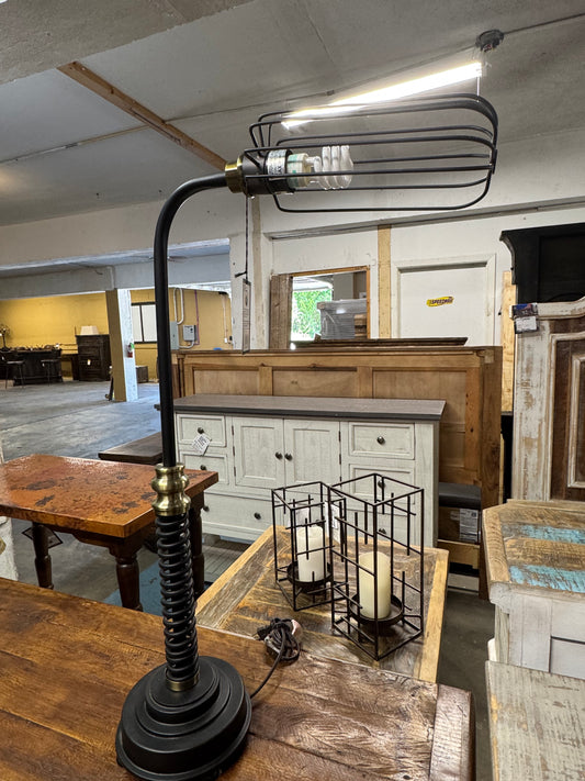 CW CVAER933 Industrial Metal Lamp