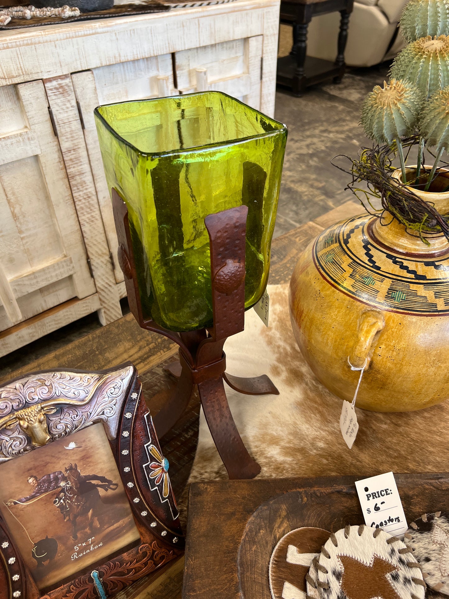 F6 AA IRON & GLASS VASE LG