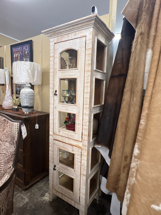 F4 cabinet with two doors/glass