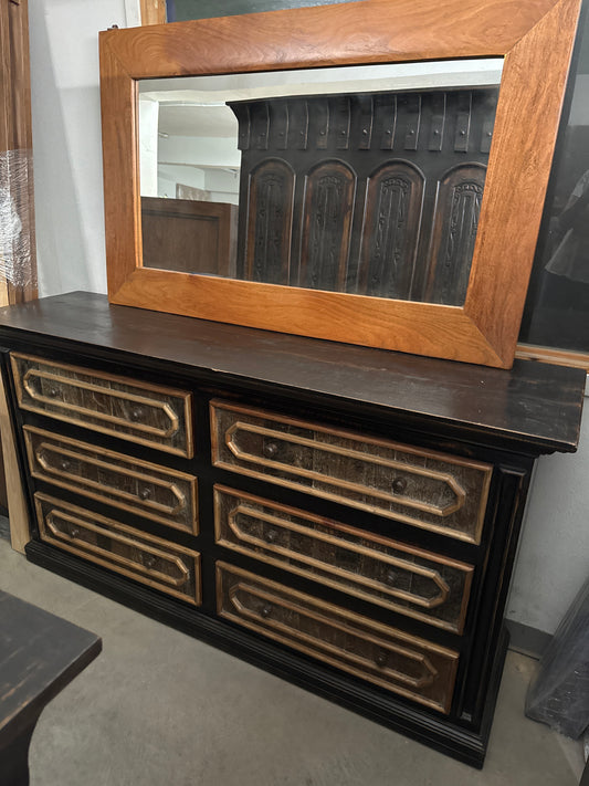 F4 Dresser 6 Dwr