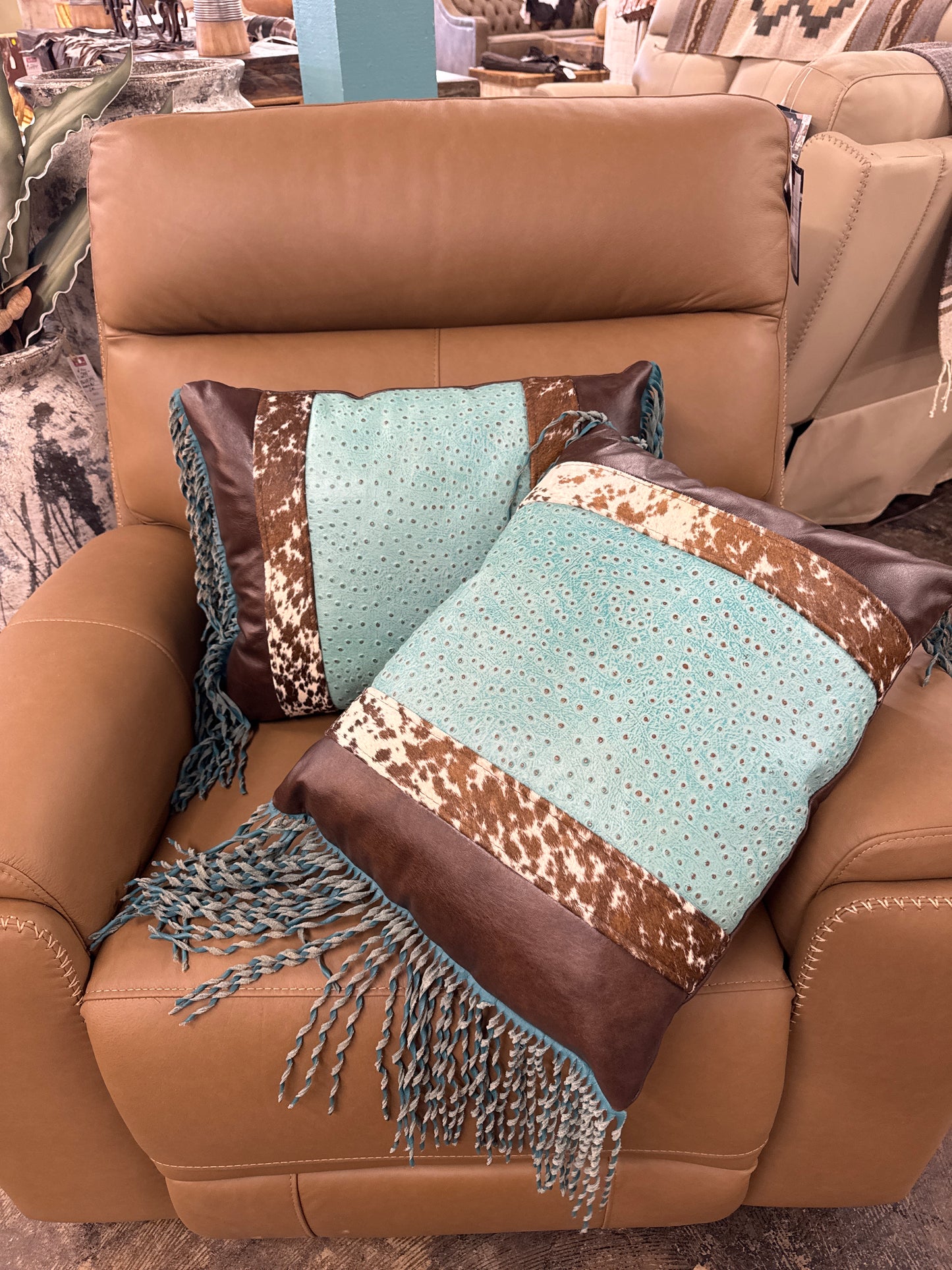 FD Pillow w Croc and French 20*16”