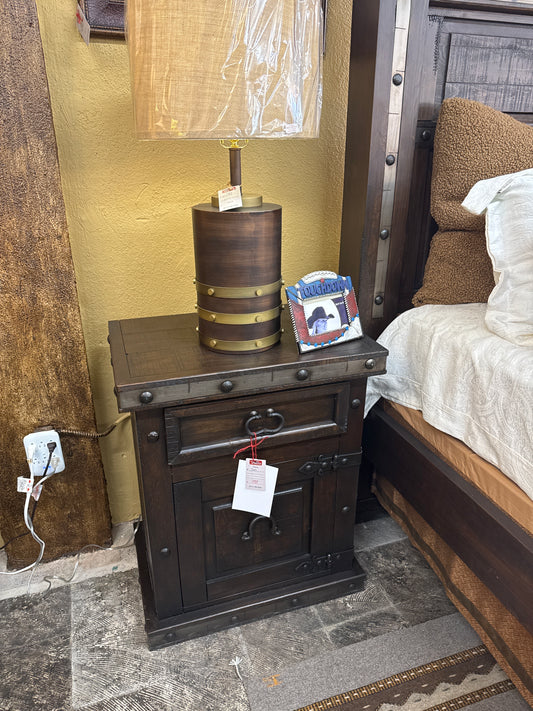 F4 LG Hacienda NS  Night Stand w Cascade Alejandra