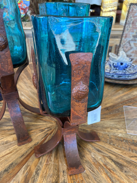 F6 AA IRON &amp; GLASS VASE SM