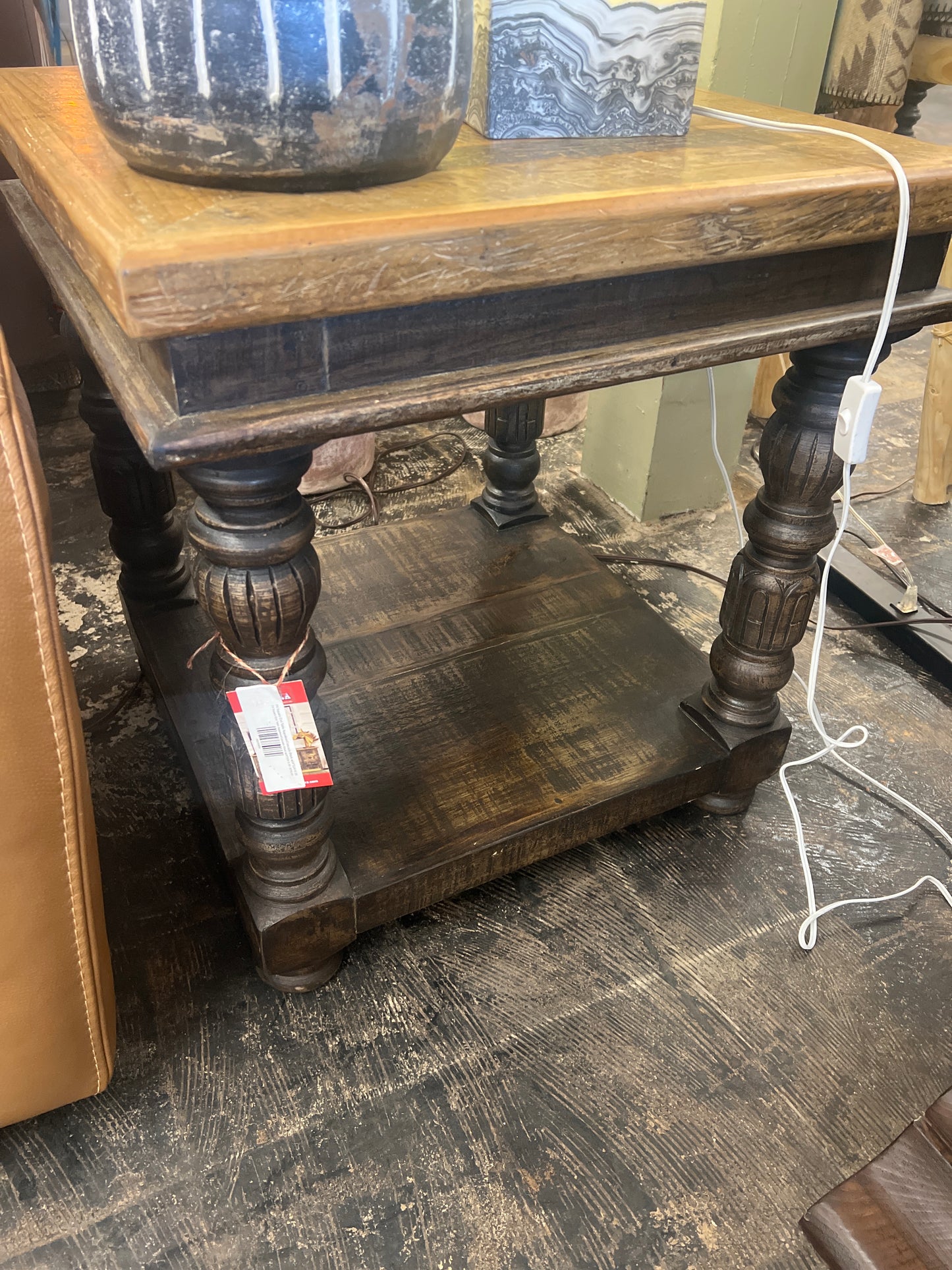 F4 Square End Table Napoleon/Cascade Black w24*D24 H 26