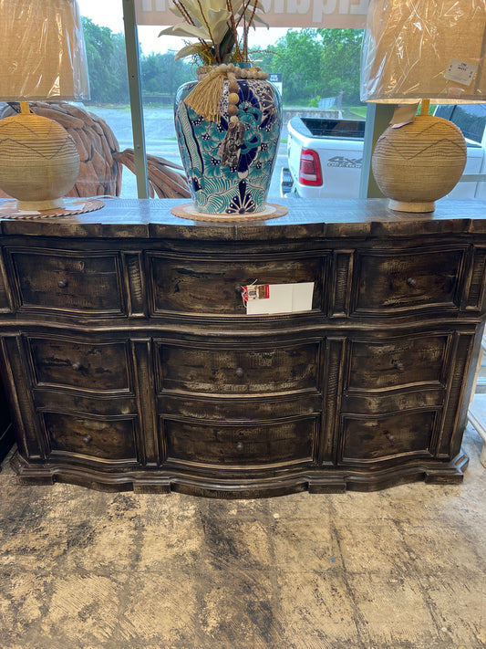 Hacienda 9-Drawer Wood Dresser