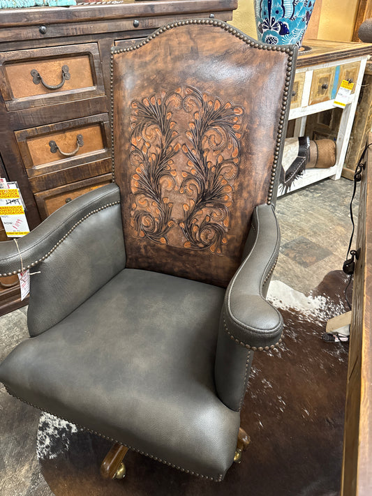 FD Executive Desk Chair