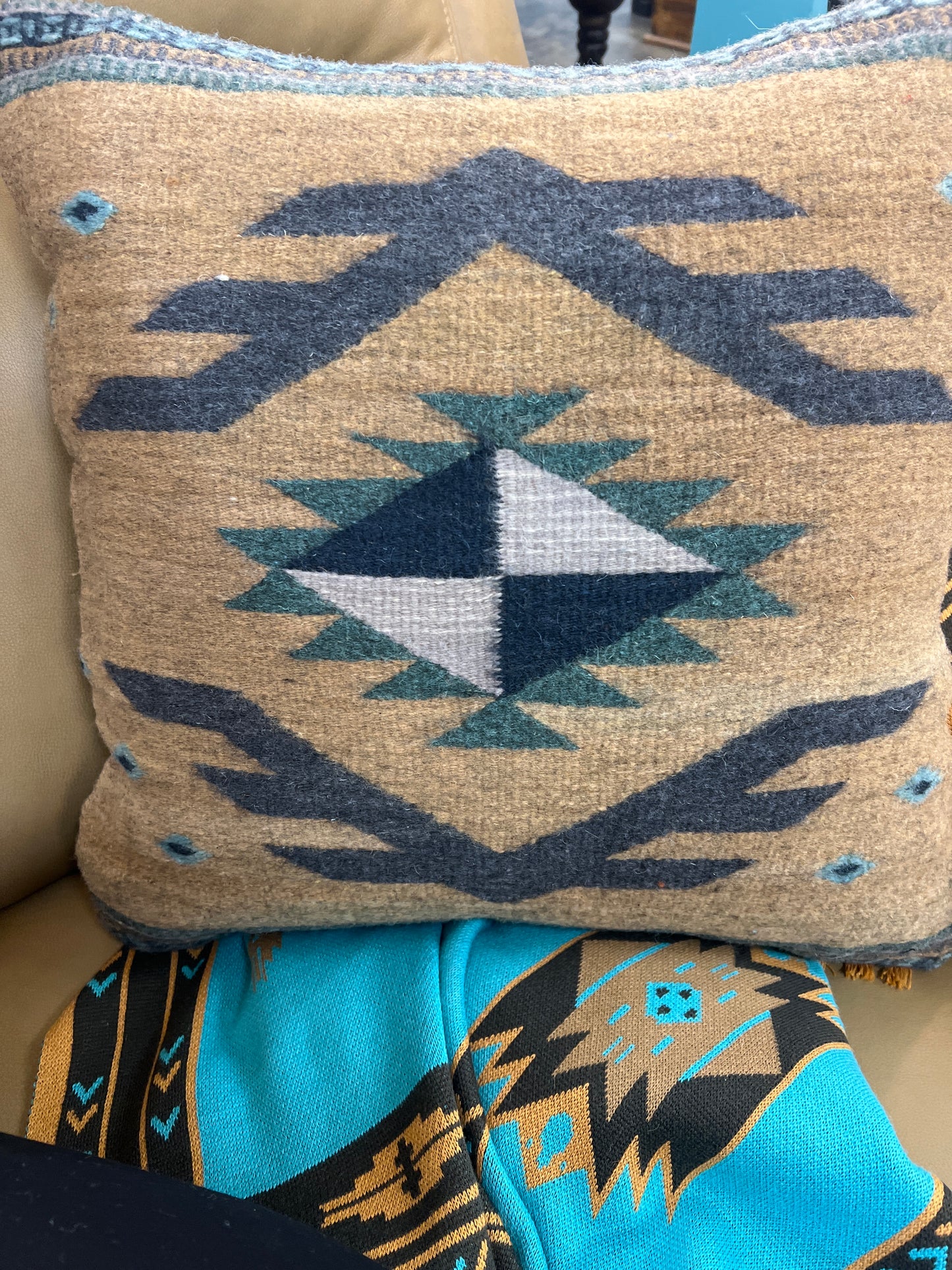 ES Large Pillow 20"*20"