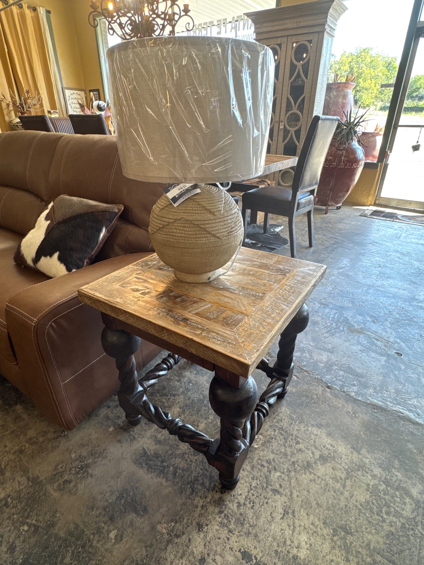 F4 END TABLE ELI 24*24