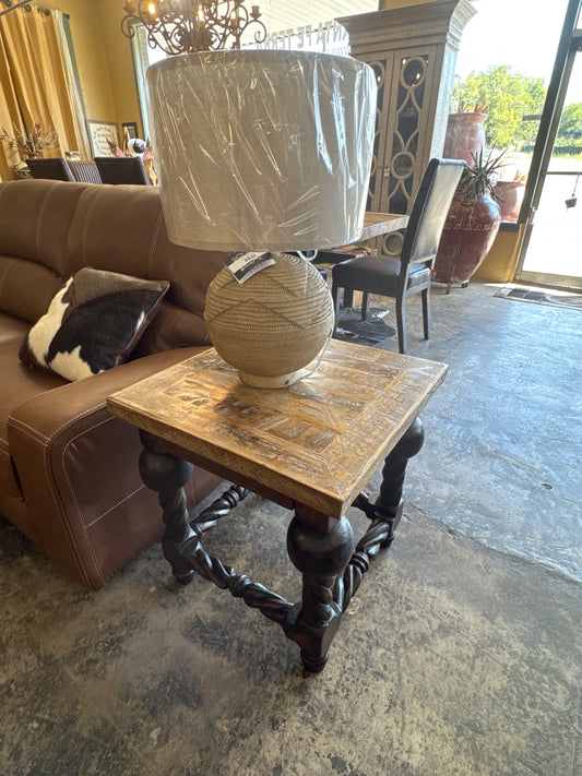 F4 END TABLE ELI 24*24