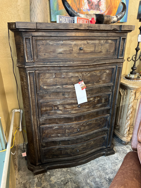 F4 Alejandra Wood Chest of Drawers