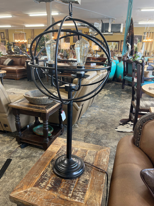 Crestview Circular Lamp