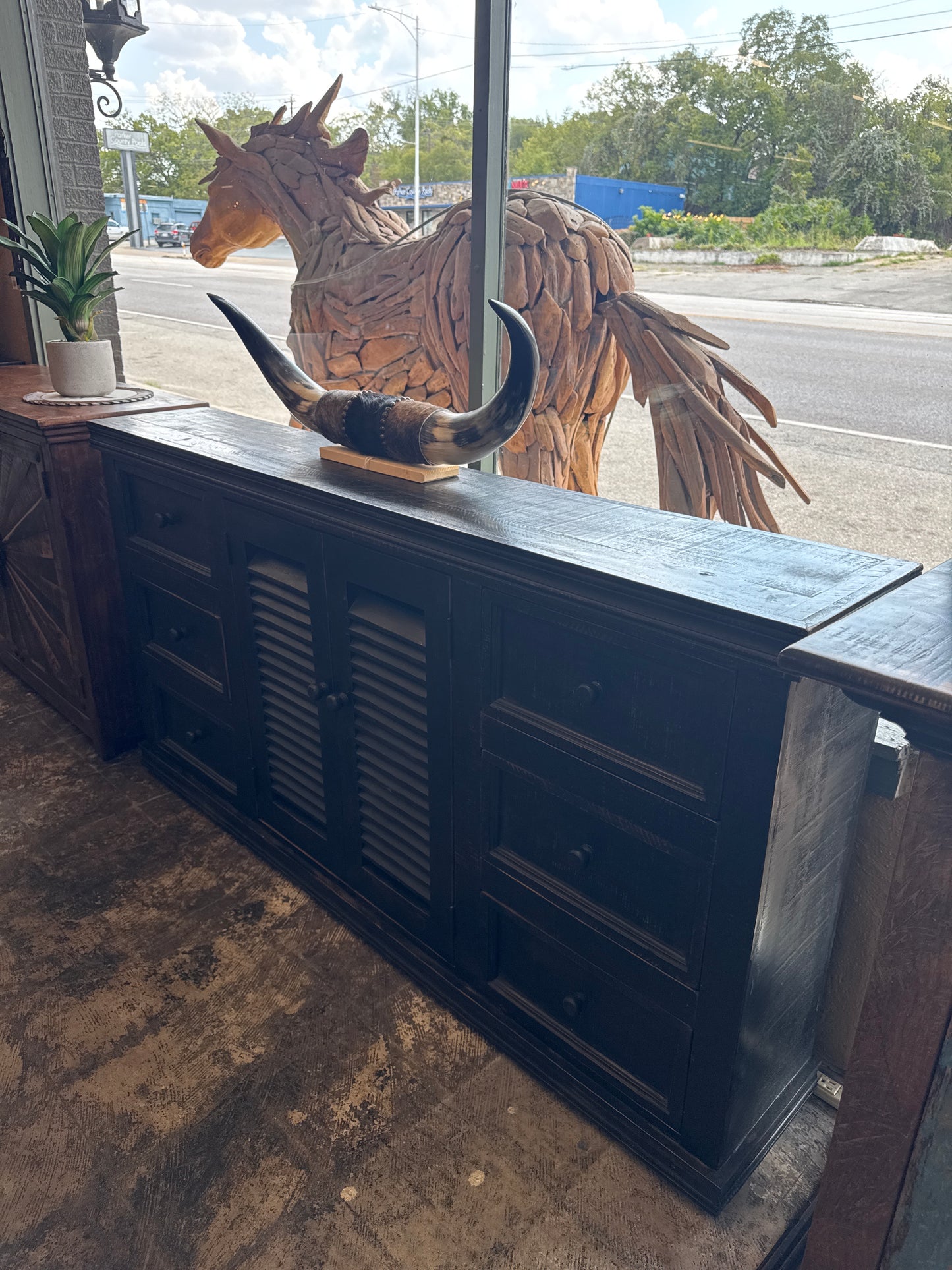 F5 Lg Cabinet with Shade 6 Dwr 2 Door