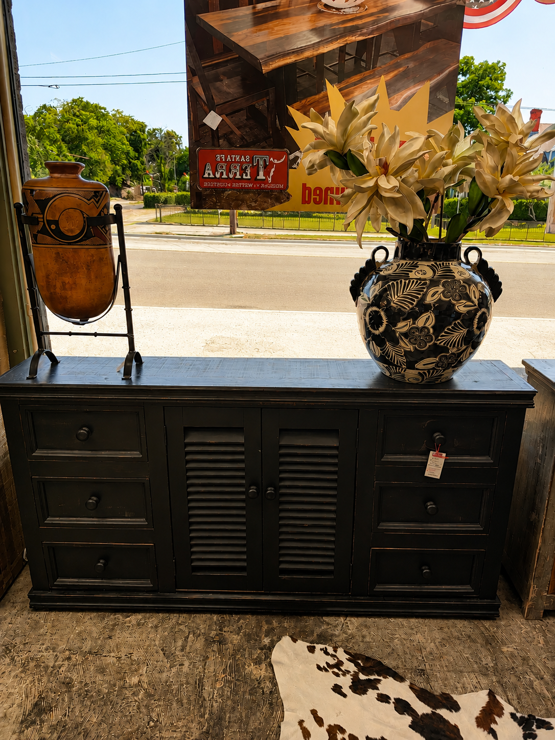 F5 Lg Cabinet with Shade 6 Dwr 2 Door